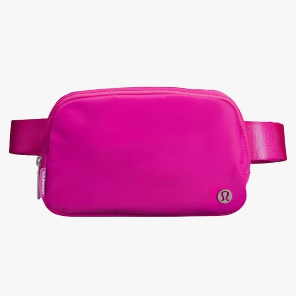 Lululemon Athletica Everywhere Belt Bag 1L - Sonic Pink NWT - Picture 2 of 7